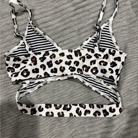 Leopard Print Bikini Set - Picture 3 of 9